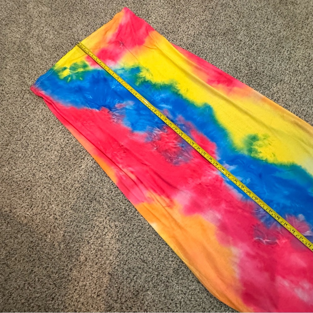 Vibrant Tie-Dye Maxi Dress - Picture 7 of 8